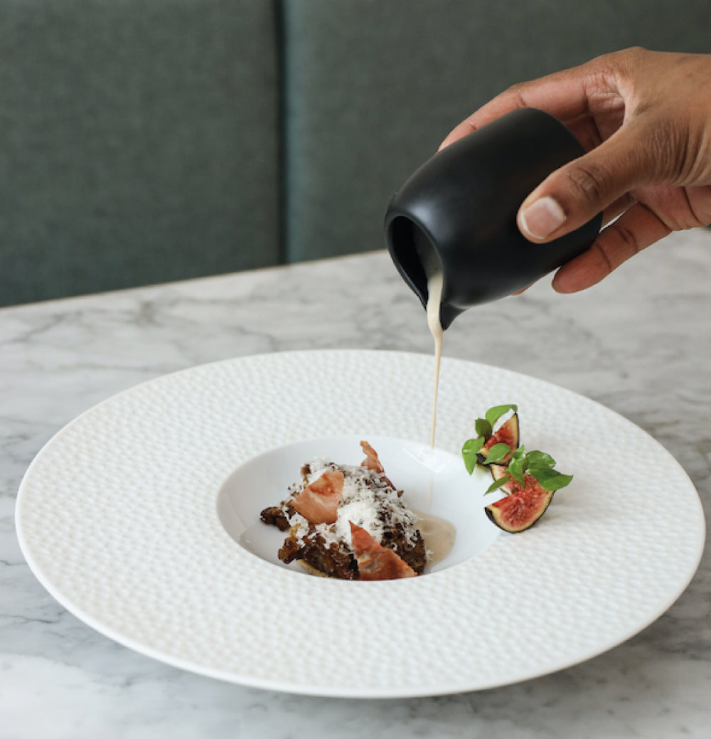 Suprême de volaille rôti aux épices et asperges blanches
